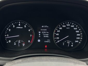 Hyundai i30 N 1.4 T-GDi 103kW N Line, manuál, nová STK - 13