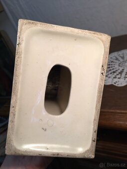 Keramické nebo porcelánové hodiny - 13
