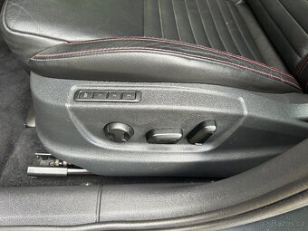 Škoda Octavia RS 2.0 TDI 135 KW CHALLENGE DSG - 13