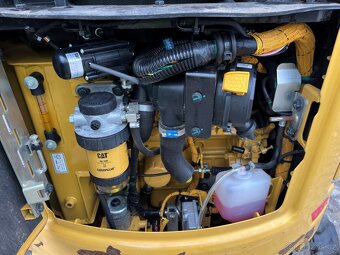 Prodám minibagr CAT 301.8 - 13