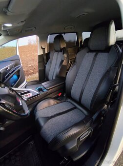 Peugeot 5008 1.5HDI 96kw 7 míst automat - 13