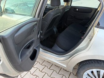 Citroen C4 1.4i 16V ČR STK 2/2028 - 13
