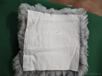 Podsedák z pravé ovčí kůže 40x40 cm-šedý (sada 4 ks) - 13