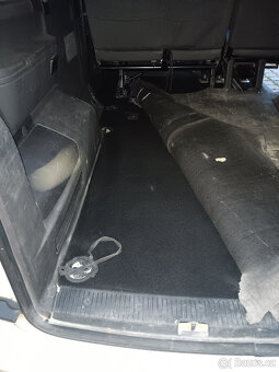 VW T5 Caravelle 2.5TDI - 13