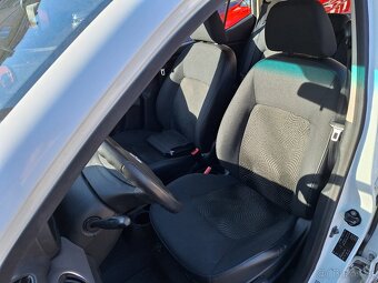 Hyundai I10 1.1i 51KW Classic - 13