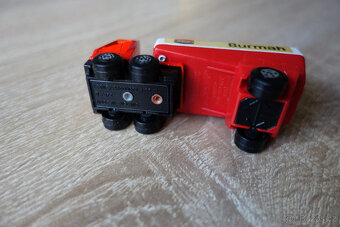 Matchbox Superfast No. 63 Freeway Gas Tanker – Burmah - 13