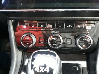 Škoda Superb III L&K 4x4 140kW r.v. 2017 model 2018 - 13