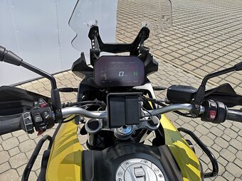 BMW F750GS, r.v..2019, nové v ČR, najeto 29.146 km, top stav - 13