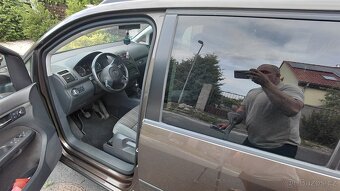 VW CrossTouran 2,0tdi - 13