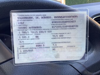 Volkswagen Golf 1.6 mpi 75 kw bez koroze doložené km - 13