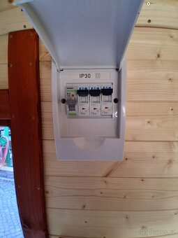 Prodám Maringotku Klasika Oblá střecha 7 metru - 13