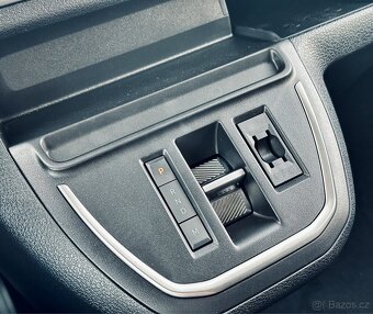 Pronájem vozu Toyota Proace Verso L2, 8 míst, automat - 13