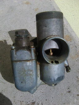 Jawa 250/350 Kývačka ND-p.a z.vdlice,podsedlový plech atd... - 13