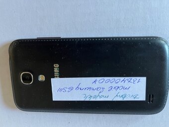 Soubor drobné elektroniky (telefony, notebooky, fotoaparát) - 13