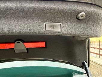 VW PASSAT 1.5TSi 110kW ELEGANCE DSG ACC Vyhř.okno Masáž 2021 - 13