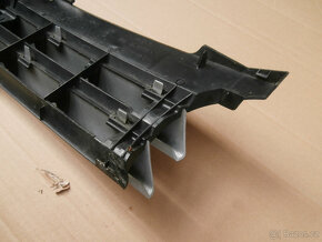 Přední maska na Volkswagen kus za 400 kč včetně pošty - 13