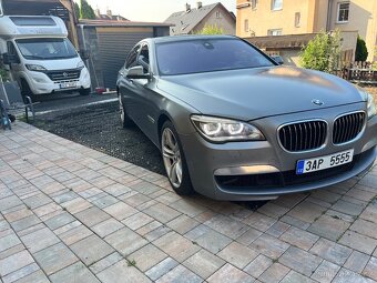 BMW 750d xDrive F01 LCI - 13
