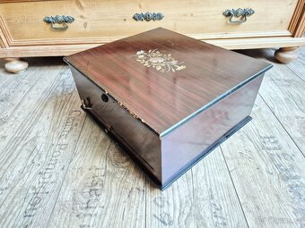 Starožitný hrací stroj Polyphon No 72G, 1890, s 8 zvonky - 13