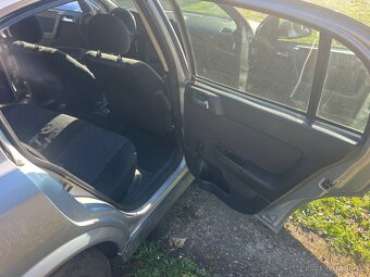 Astra HB , 1,6 benzin, manuál - 13