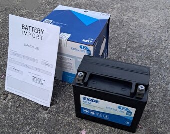 Moto Suzuki GSX-R 750 w z roku 1993 - 13