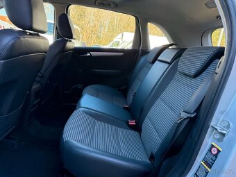 Mercedes-Benz B 200 Turbo - 13