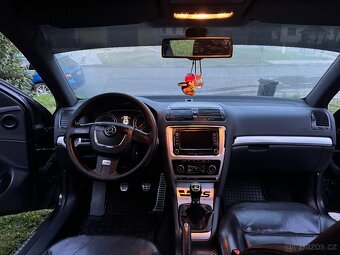 Škoda Octavia 2.0 TDI RS - 13