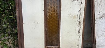 Stará dvoukřídla vrata do garáže z masivu - 13