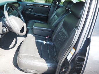 Lincoln Town Car 4.6 klima, kůže, automat - 13