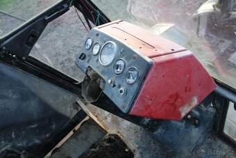 Zetor 12145 kabina kompletní - 13