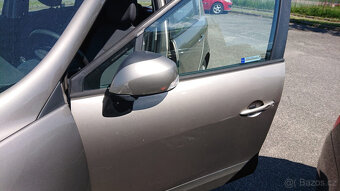 Renault Megane Scenic - 13