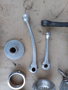 BMW díly - veterán - 13