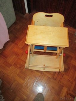 Víceúčelová dětská židlička - 13