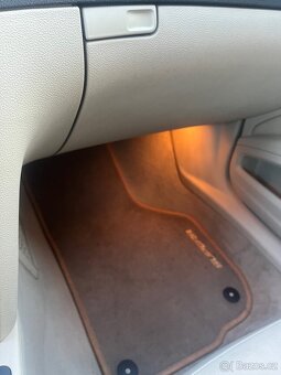 Škoda Superb 3.6 228 000 km Serviska - 13