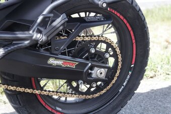 Moto Morini X-Cape 650 - 13