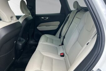 Volvo XC60 D4 Momentum Advanced Edition 2019 - 13