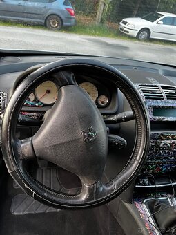 Peugeot 407 SW - 13