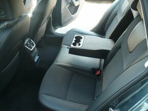 Škoda Octavia 1.6 TDI DSG Navi Kuže - 13