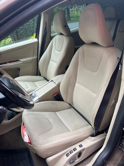 Prodám XC60, pětiválec, nafta, tažné, komplet nové brzdy - 13