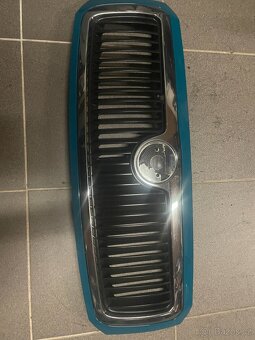 Predám originál prednú masku na Škoda Fabia 1 v zelene - 13