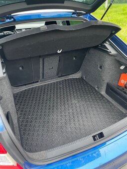 Škoda Octavia 3, 2.0 TDI 110 kw - sedan - modrá, tažné - 13