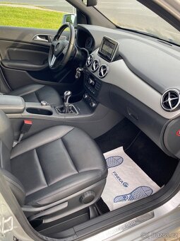 MERCEDES B180 90kw--AVANTGARDE--KŮŽE--LED--113.000km-- - 13