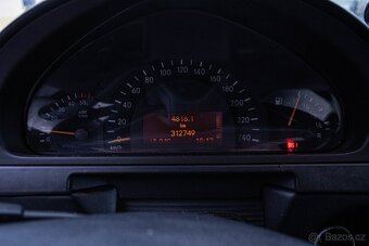 Mercedes-Benz G 270 CDI 4x4 A/T - 13
