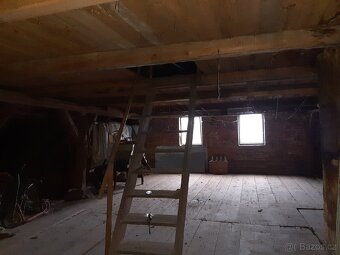 Staré trámy a prkna - 13