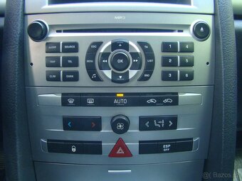 Peugeot 407 1.6HDi 1.MAJ. ČR 153327 km - 13