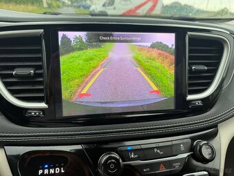 Chrysler pacifica touring L Hybrid 2022 DPH - 13