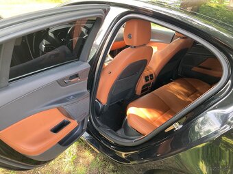 Jaguar XE 2.0d 132kW - 13