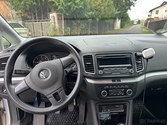 VW SHARAN 2.0 TDI 103 kW 4 MOTION 7 MÍST - 13