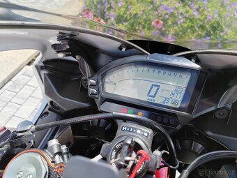 Honda cbr 1000 rr Fireblade - 13