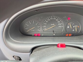 Ford Fiesta 1.3i - 13