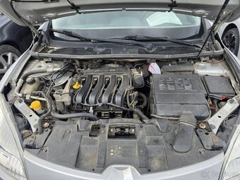 Renault Mégane
1.6 i Parkovací senzory - 13